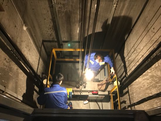 电梯维保工说电梯其实很“聪明”