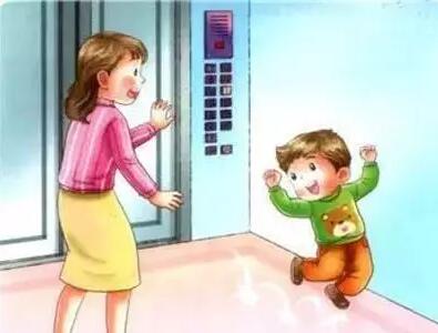 让孩子们在游戏中学习安全乘梯常识